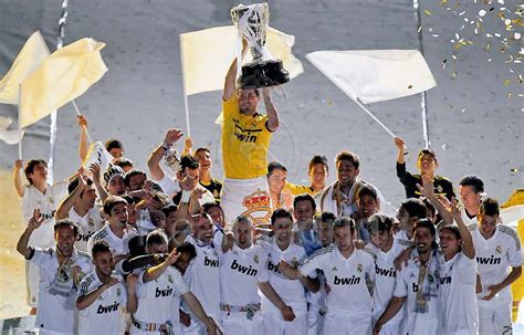 Real Madrid La Liga Champions 2011-2012 - Real Madrid C.F. Photo ...