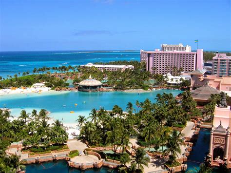 Bahamas - Tourist Attractions in the Bahamas - Exotic Travel Destination