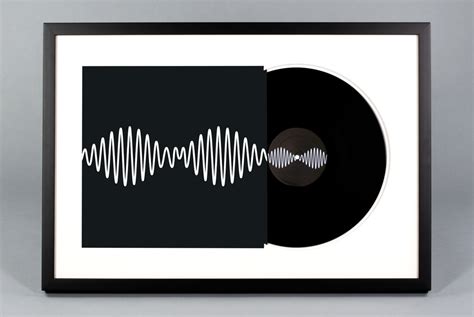 AM - Custom Vinyl Record Frame