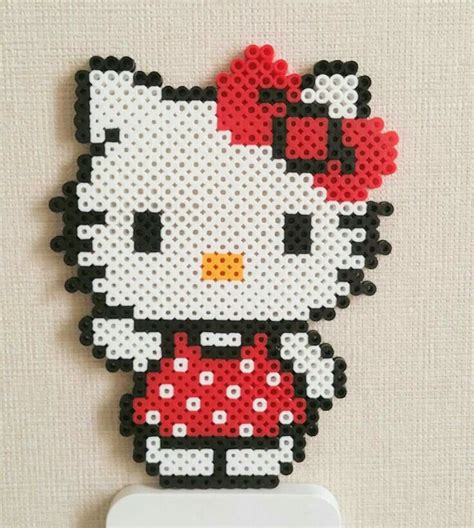 Pin von Noelia Fernandez auf Hama Beads | Basteln bügelperlen, Bügelperlen, Hello kitty