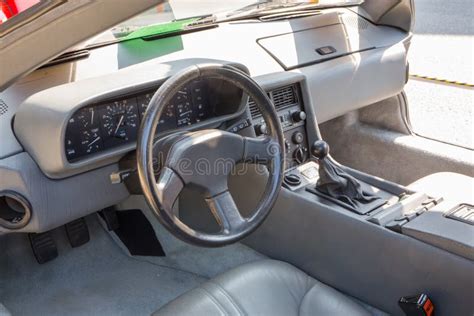 1981 Delorean Dashboard editorial photo. Image of legend - 99371146