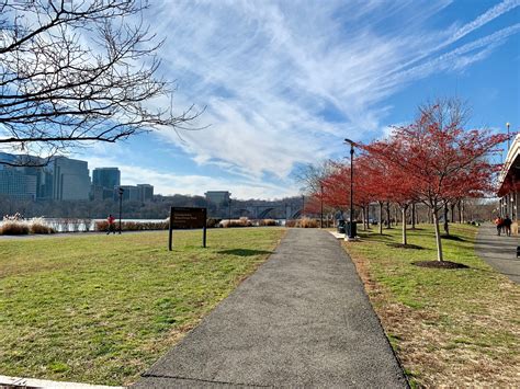 Georgetown Waterfront Park – Tom Shakely