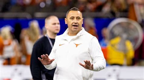 Texas Coach Steve Sarkisian Issues Apology to Longhorns Nation - Sports ...