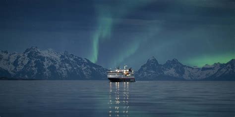 Northern Lights Cruise Offer: 100% Aurora Guarantee | Hurtigruten