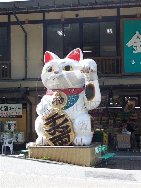 Large Lucky Cat Statue. | Lucky cat, Maneki neko, Cat statue