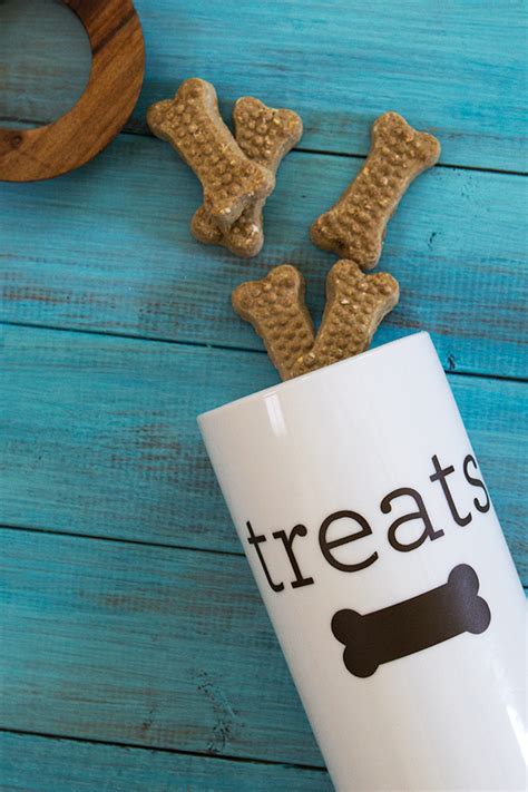 Dog Treat Jar Label - Sarah Hearts