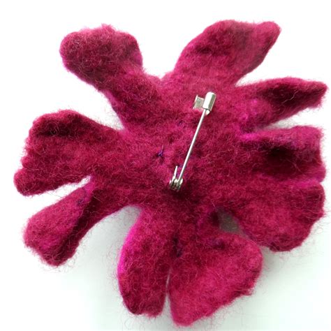 Felters Journey: TUTORIALS - Felting Flowers