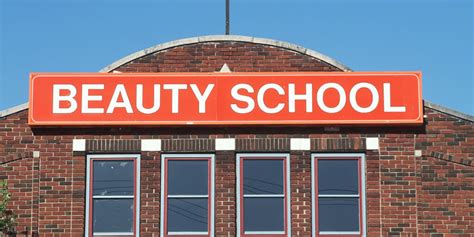 Beauty School for Your Cosmetology Training - Evans Hairstyling College