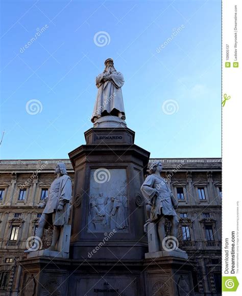 Leonardo Da Vinci Statue in Milan, Italy Editorial Photography - Image ...