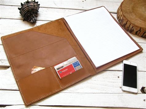 Amazon.com: Brown Genuine Leather Padfolio elegante padfolio de piel ...