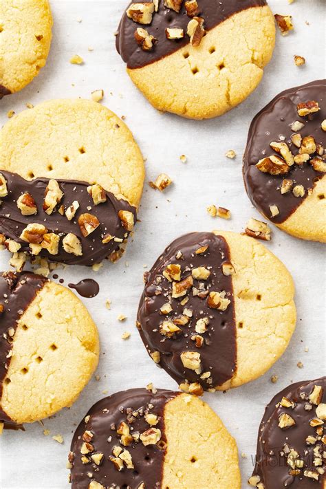 Keto Shortbread Almond Flour Cookies - Wholesome Yum