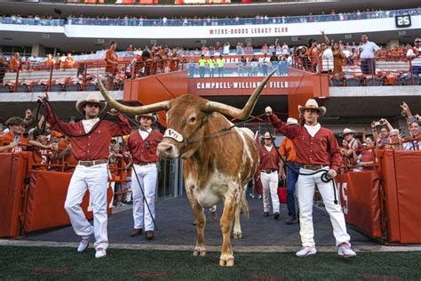 Texas Longhorns beloved mascot Bevo: See photos through the years