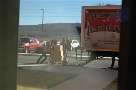 Buckhorn Middle School students collect food for hungry (Mission Report) - al.com