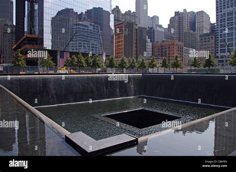 World trade center memorial hi-res stock photography and images - Alamy