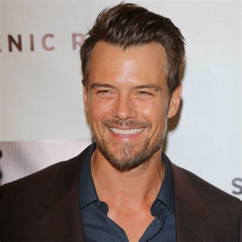 Josh Duhamel: Sweet celebrity selfie!