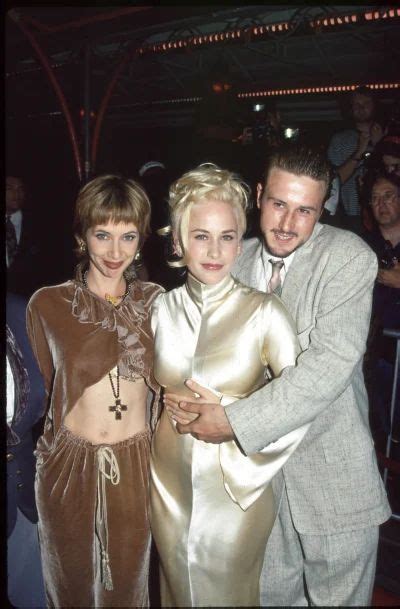 David Arquette with his older sister Rosanna Arquette and Patricia ...