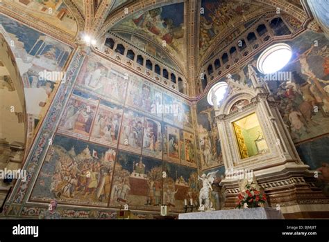 Italy, Umbria, Orvieto, cathedral, interior, chapel of San Brizio, frescos Stock Photo - Alamy