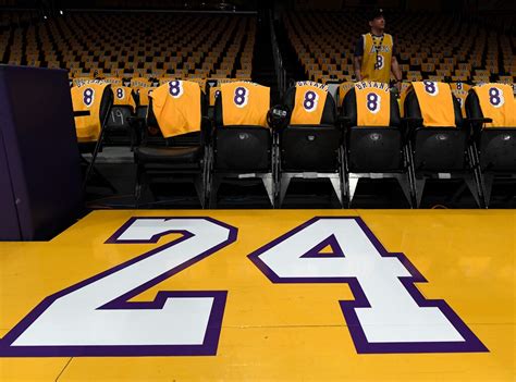 Courtside from Kobe Bryant Tribute at L.A. Lakers Game | E! News