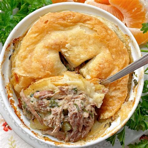 Slow Cooker Steak Pie - Foodtastic Mom