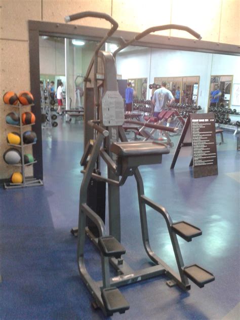 workout - Assisted PullUp Machine or Inverted Row? - Physical Fitness Stack Exchange