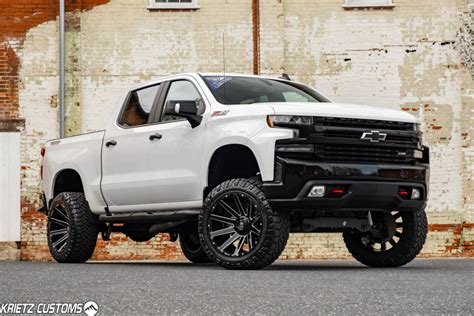 Lifted 2019 Chevy Silverado 1500 with 22×12 Fuel Contras and 6 Inch ...