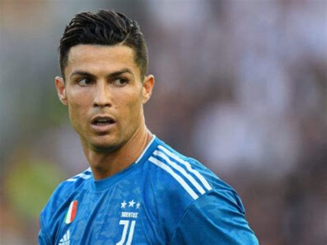 Cristiano Ronaldo Net Worth. How Much is He Worth? - TlwaStoria