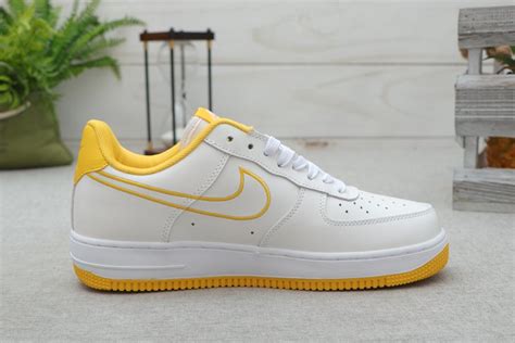 Women Nike Air Force 1 07 Patent White Yellow