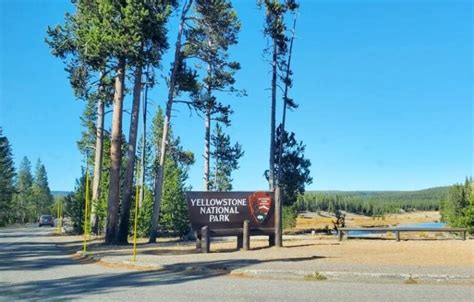 Yellowstone south entrance (to West Thumb!) 🌋 Best entry station for ...