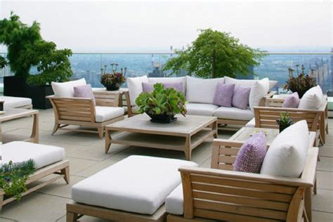 Teak Patio Furniture - HomeGlad | Contemporary patio furniture, Terrace ...