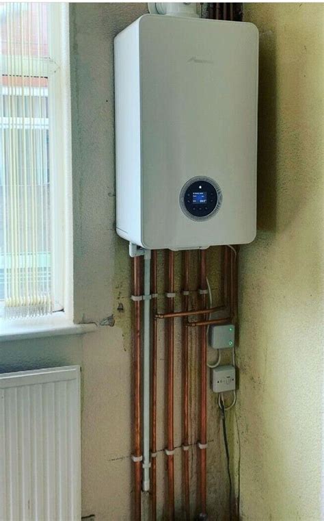 Worcester Bosch 4000 30kW Combi Boiler, 10 years warranty | eBay