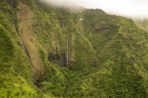 3 Fun Facts About Mount Waialeale - Jack Harter Helicopters