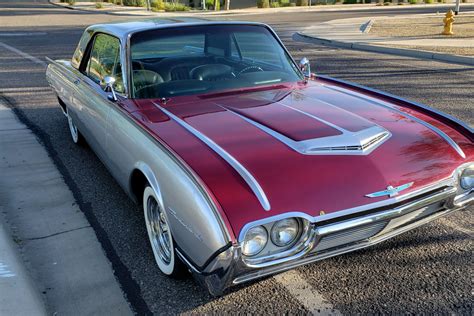 1961 FORD THUNDERBIRD CUSTOM COUPE