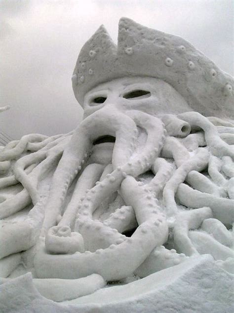 Curious, Funny Photos / Pictures: Awesome snow sculptures - 53 Pics