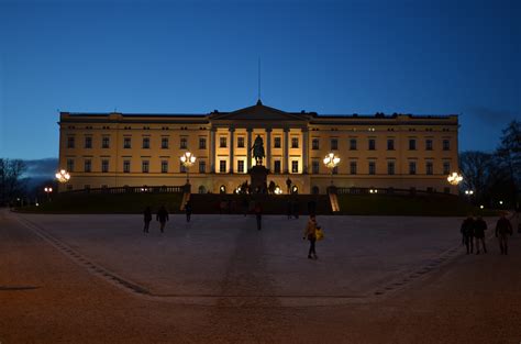 The Royal Palace, Oslo : Iskwews images