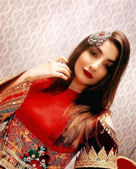 Pashto singer Gul Panra TikTok dance video goes viral - INCPak