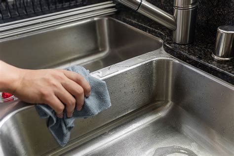 How to remove scratch marks from a stainless steel sink