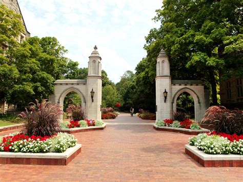 The 25 Most Beautiful College Campuses in America - Photos - Condé Nast ...