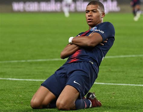 Kylian Mbappé Celebration Wallpapers - Top Free Kylian Mbappé Celebration Backgrounds ...