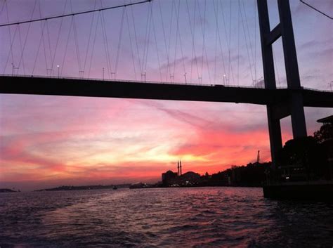 Ponte sul Bosforo di notte - Picture of Bosphorus Strait, Istanbul ...