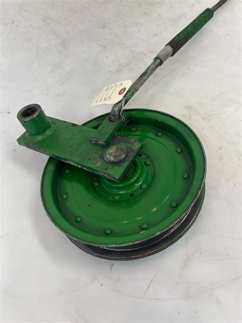 John Deere 6620 Combine Titan II Belt Tensioner Pulley & Arm | eBay