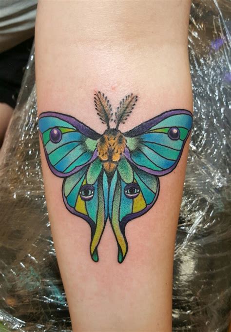 Neo traditional lunar moth tattoo Moth Tattoo Design, Tattoo Designs, Tattoo Ideas, Art Designs ...