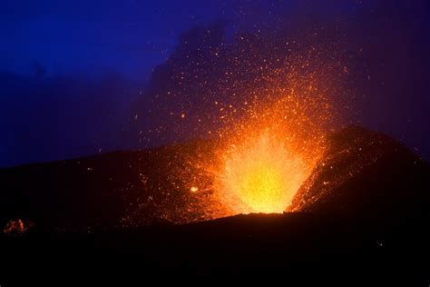 Volcanic Eruption in Iceland – Night | Jon Einarsson Gustafsson