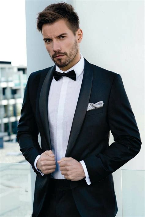 Pin by Pamela Castellanos on I do | Wedding suits men, Tuxedo for men ...