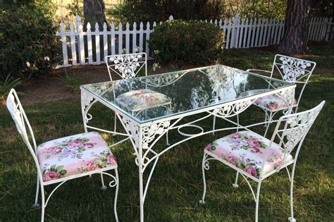 Vintage Mid Century Glass Top Wrought Iron Table With Chairs | Wrought iron table, Iron table ...