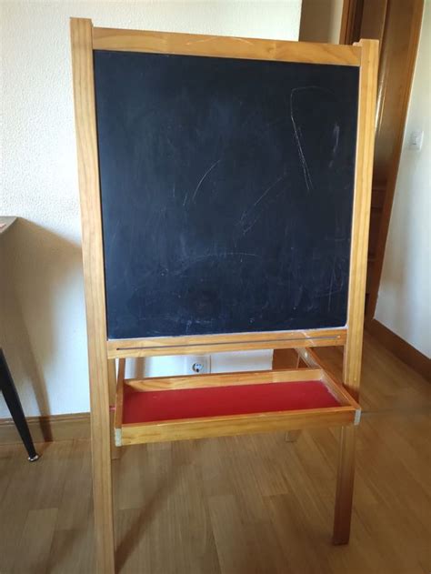 Pizarra infantil Ikea de segunda mano por 8 EUR en Madrid en WALLAPOP