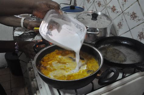 Esmeraldas, Ecuador | My aunt in the process of making a typ… | Flickr