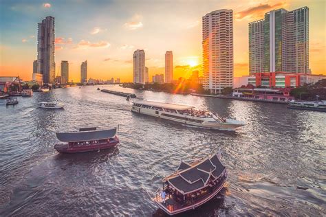 Cruises in Bangkok: Chao Phraya River Sightseeing & Boat Tours