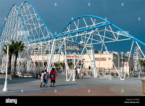 Pedestrian bridge to The Pike shopping center Long Beach California USA Stock Photo - Alamy