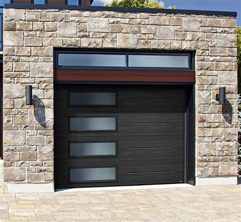 Carriage-house garage doors | Timeless elegance | Garaga