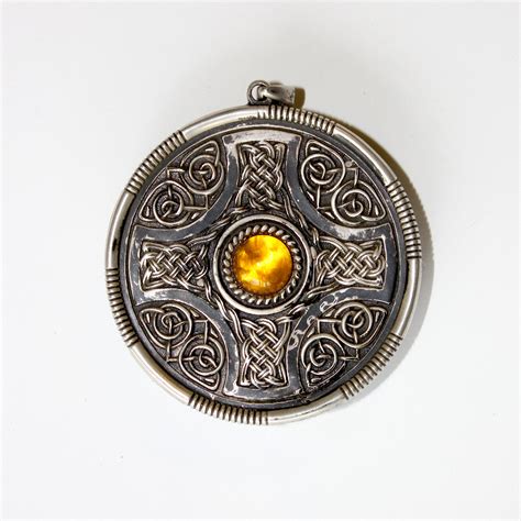 Anglo-Saxon Pendant (4024) - Darksword Armory